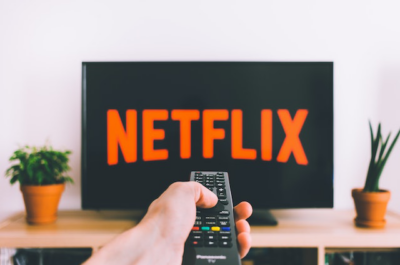 Maximales Streamingvergnügen: Was ist die ideale Internetgeschwindigkeit für Netflix, Prime Video & Disney+?